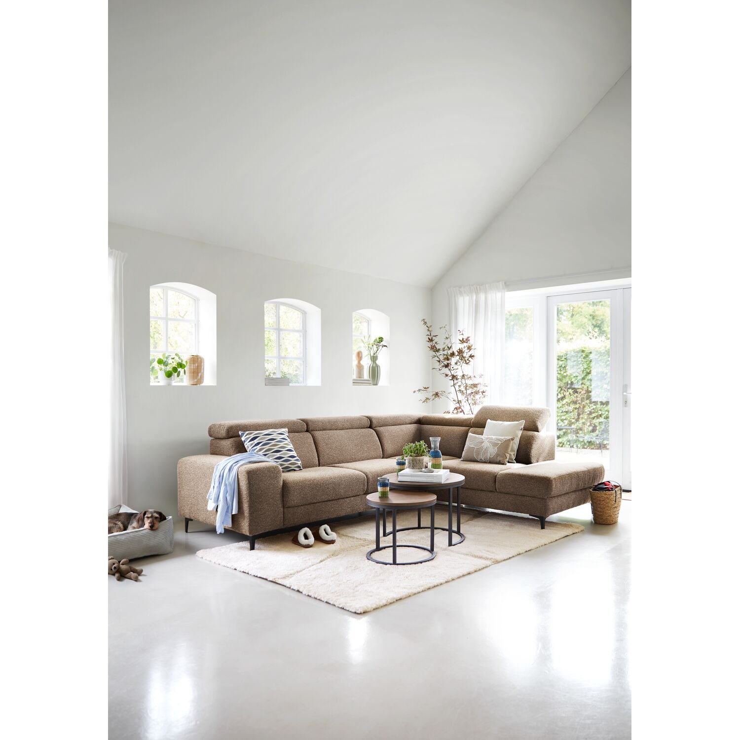 Hoekbank Ixonia, Polyether i.c.m. nosagveren